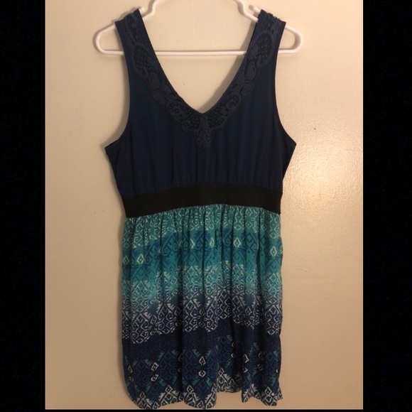 XL Dress - Picture 1 of 2